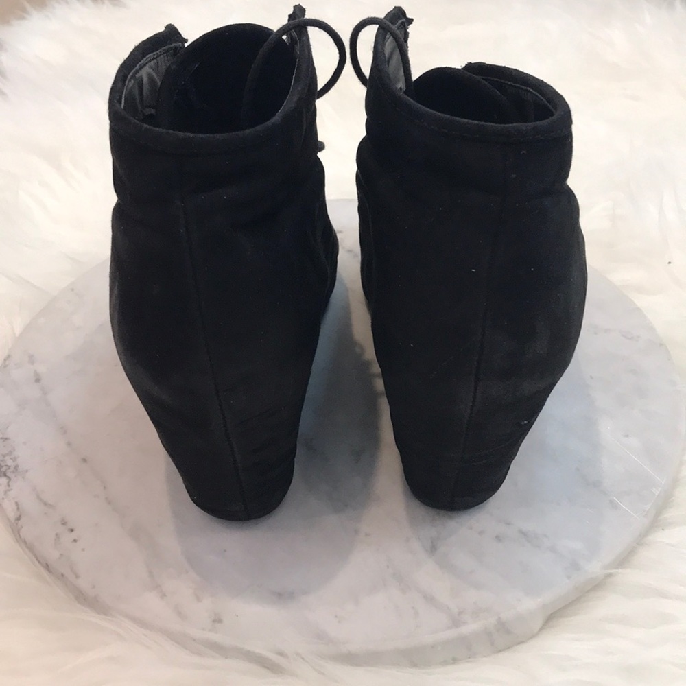 Black Hidden Wedge Chic Booties - Picture 7 of 8